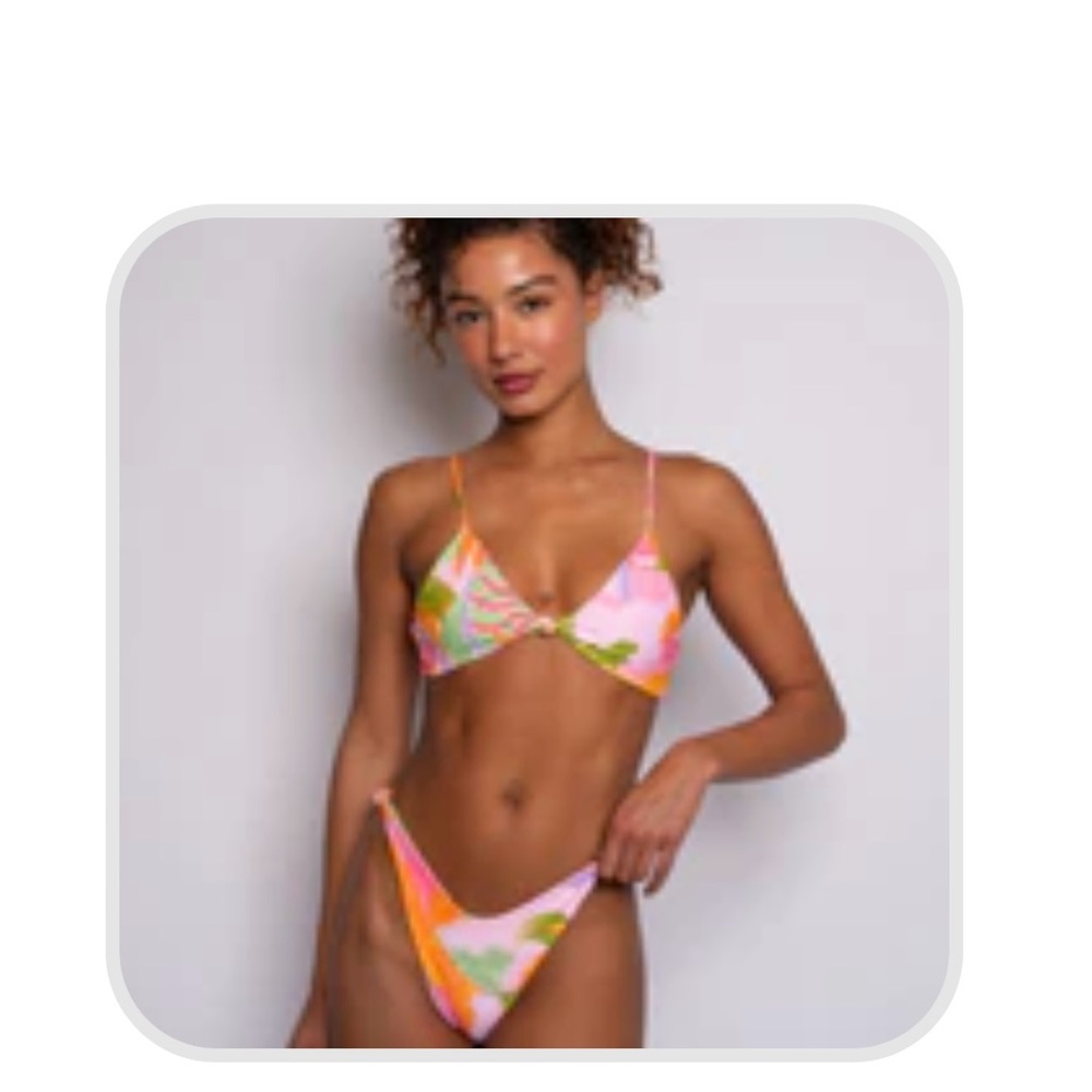 Skatie Sarah Top in Puka